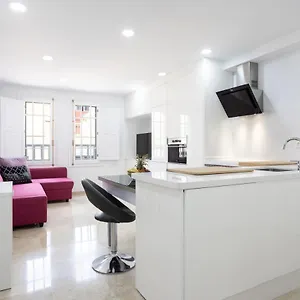https://home2book-center-apartment-santa-cruz-wifi.in-canary-islands.com